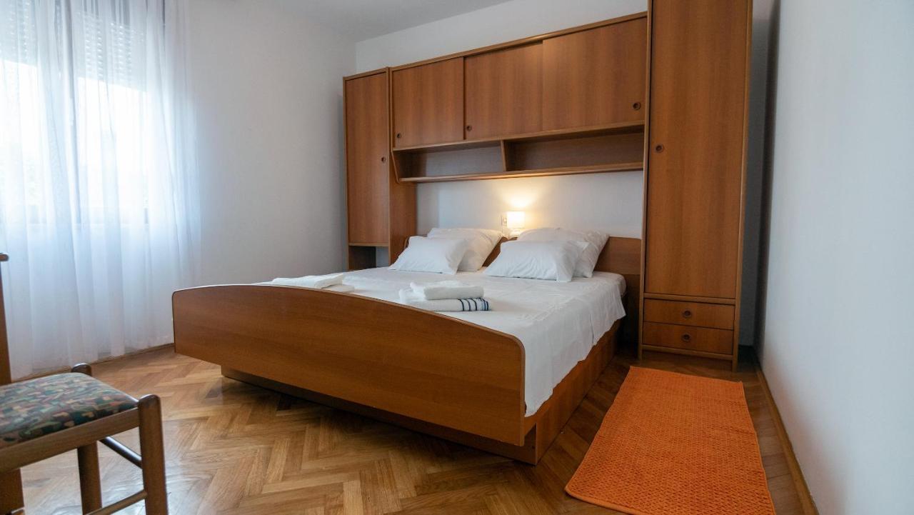 Apartments Dokovic Barbat na Rabu Exteriör bild