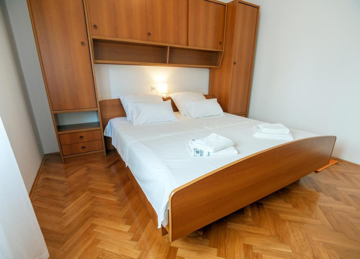 Apartments Dokovic Barbat na Rabu Exteriör bild